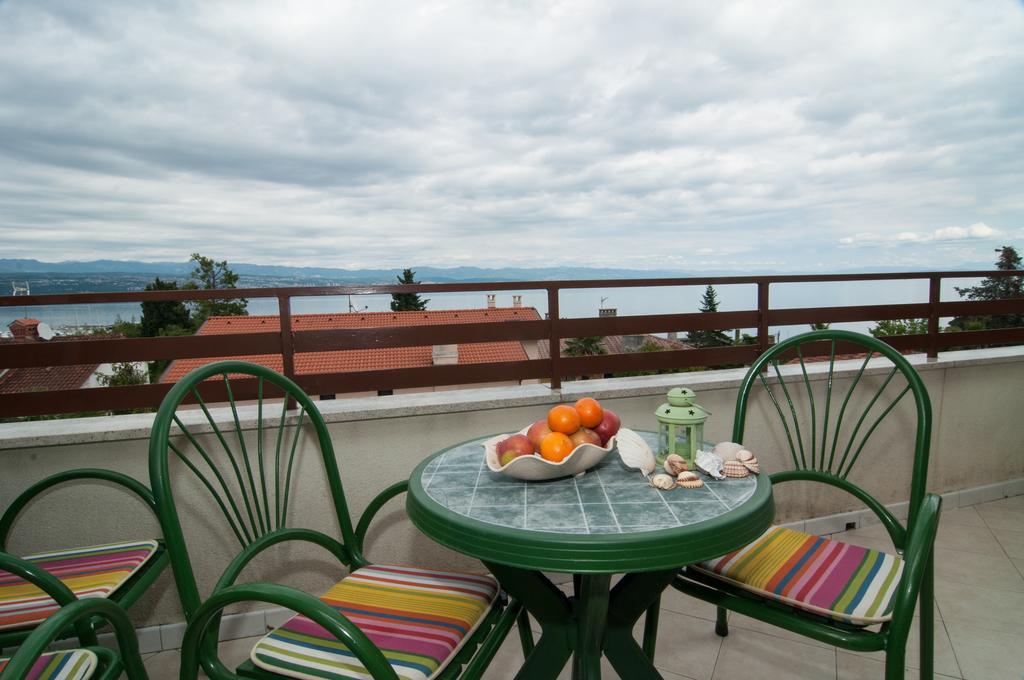 Apartment Meri Ičići Eksteriør billede